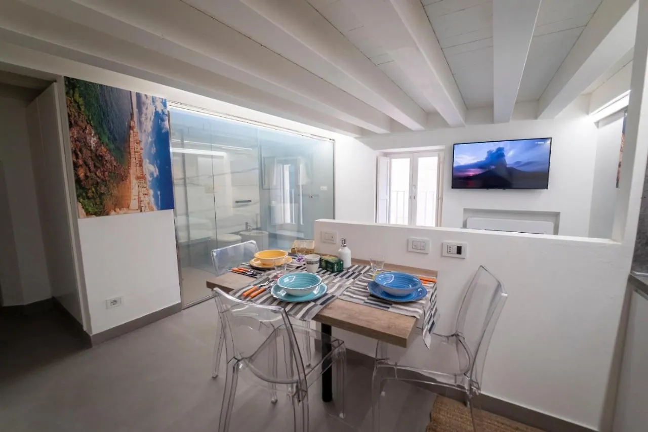 Ortigia Charme Piazza Duomo Apartment Syracuse